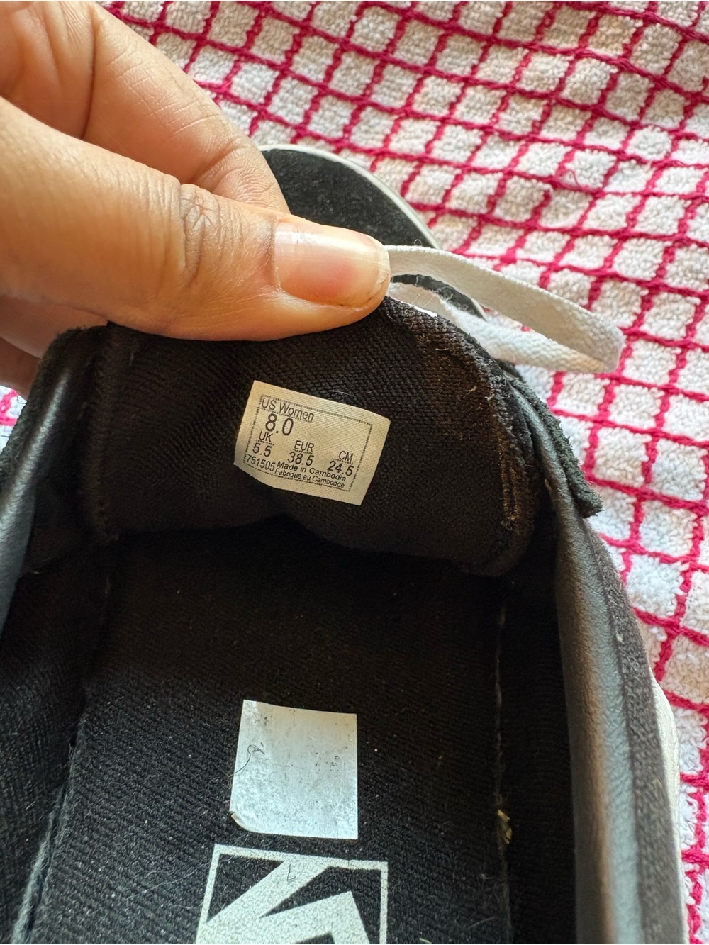 Vans - Picture 4 of 5